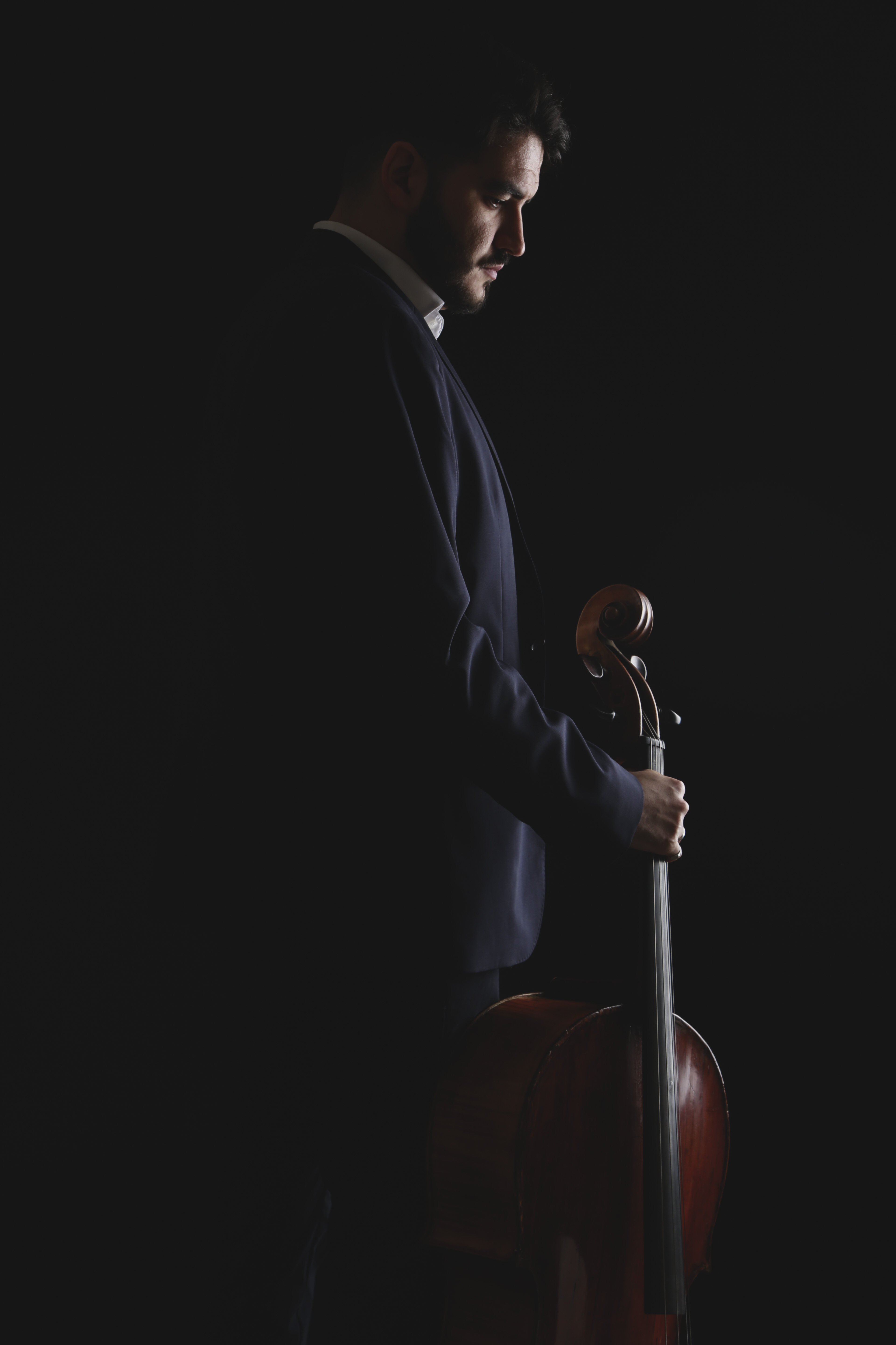 Alfons performing 1